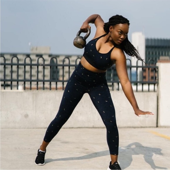 Zyia Terrace Pocket Luxe 7/8 Leggings - Navy with Moons - Picture 2 of 6